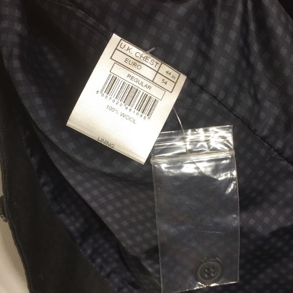 Ben Sherman men’s 100% wool dress vest - Picture 5 of 6